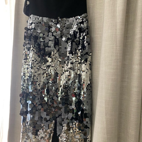 DRESS THE POPULATION - Picture 5 of 9